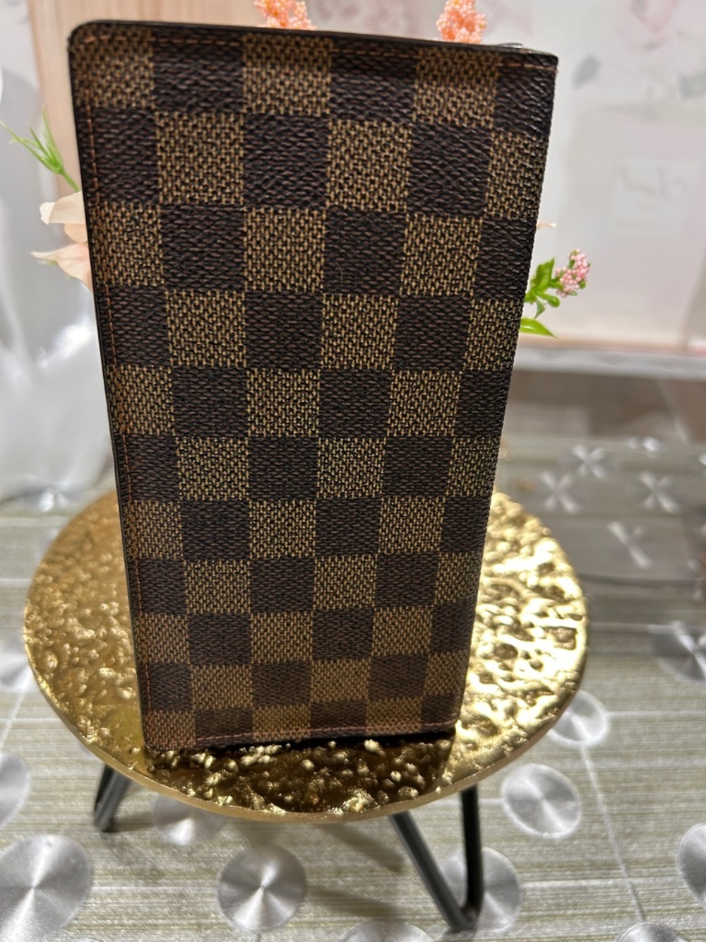 7003. Authentic Louis Vuitton Damier Ebene Passport Holder /Travel Wallet. - Picture 2 of 10